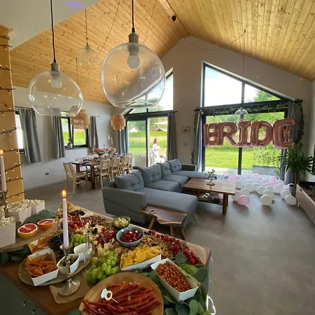 Casa Guzinni Feriehus Pisecne