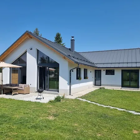 בית נופש Casa Guzinni *